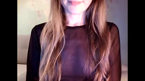 Snapshot of tinalamoon chatting on December 8, 2024, 5:07 am Lisa online show from December 8, 2024, 5:07 am