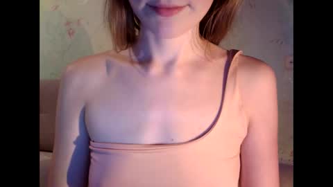 Snapshot of tinalamoon chatting on December 12, 2024, 10:24 am Lisa online show from December 12, 2024, 10:24 am