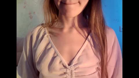 Snapshot of tinalamoon chatting on December 24, 2024, 7:49 am Lisa online show from December 24, 2024, 7:49 am