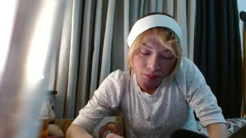 tini_mix206927 online show from March 27, 2026, 11:26 pm