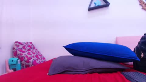 tinkerbell online show from September 23, 2025, 7:50 pm