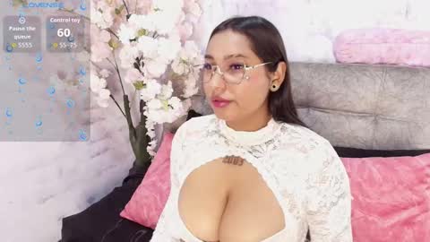 tinna noa online show from March 11, 2026, 7:42 pm