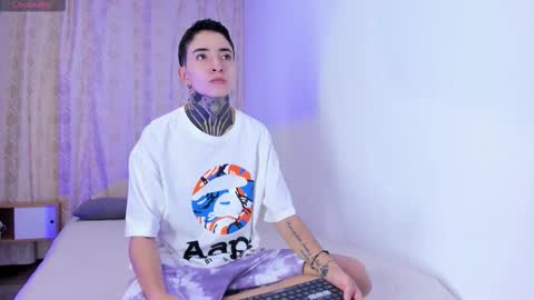 TINNY AND CANDY online show from November 18, 2025, 11:58 am