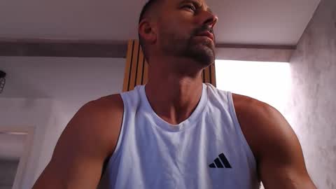 tinoclandestino online show from October 5, 2025, 9:07 am