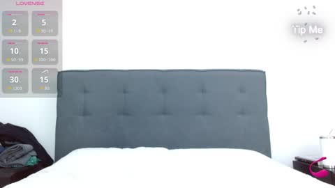 Tiny Caroline online show from March 11, 2026, 9:32 pm