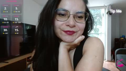 Tiny Caroline online show from April 15, 2026, 8:53 pm