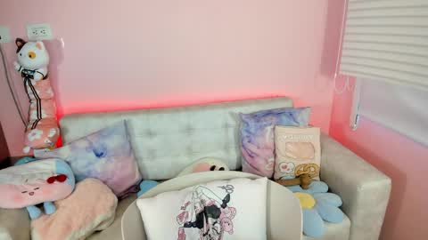 Snapshot of tiny_cora chatting on May 16, 2026, 4:39 pm tiny_cora online show from May 16, 2026, 4:39 pm