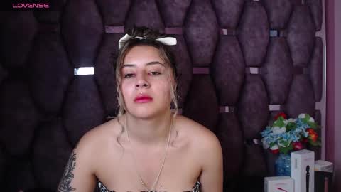 tiny online show from February 9, 2025, 7:49 am