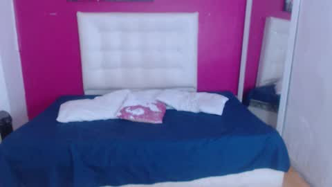 tiny_whore18 online show from February 12, 2026, 6:41 am