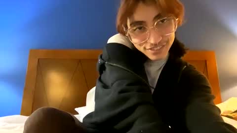 tinyhairycherry online show from January 9, 2026, 7:11 am