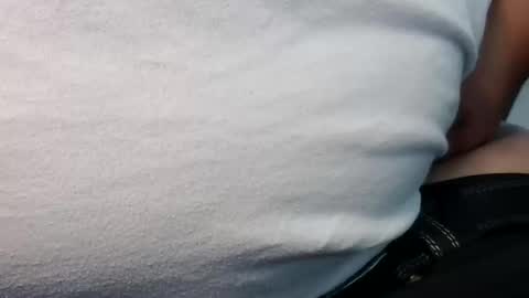 tinypecker6 online show from November 6, 2025, 7:37 pm