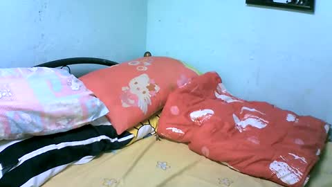 Snapshot of tinypussy_xx chatting on February 19, 2025, 11:25 pm tinypussy_xx online show from February 19, 2025, 11:25 pm