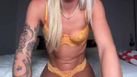 tinytayy online show from June 5, 2026, 4:30 am