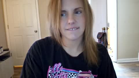 Snapshot of tinywithtiddies chatting on February 9, 2026, 2:15 am tinywithtiddies online show from February 9, 2026, 2:15 am