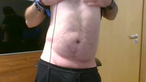 Tirolerboy27 online show from December 12, 2024, 12:44 pm