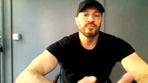 Snapshot of titan_heart chatting on June 30, 2026, 5:19 am titan_heart online show from June 30, 2026, 5:19 am