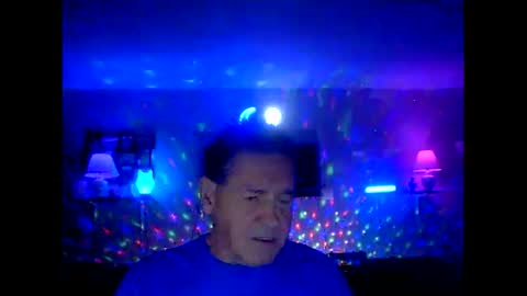 TK online show from October 21, 2025, 2:45 am