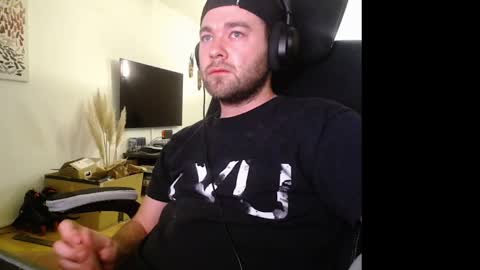 Snapshot of tmoxxx chatting on February 21, 2026, 8:10 pm tmoxxx online show from February 21, 2026, 8:10 pm