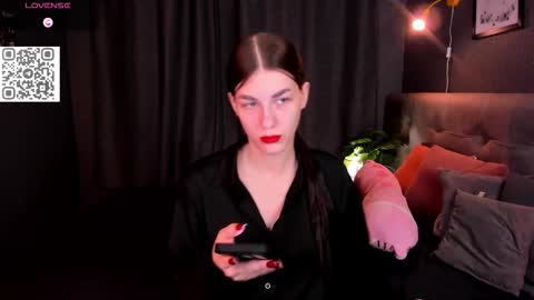 2 GMT Mo Tu We Th Fr 10am-4am online show from October 31, 2025, 10:44 pm