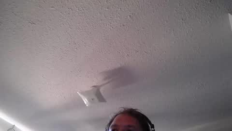 Toede online show from September 18, 2025, 5:26 pm