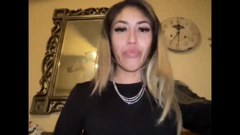 Snapshot of tokyo_honey_26 chatting on January 9, 2025, 7:50 pm Tokyo Honey online show from January 9, 2025, 7:50 pm