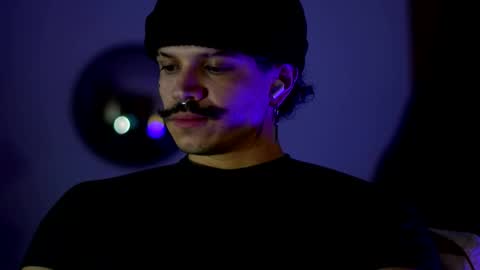 tokyo_oo online show from December 19, 2025, 8:43 am