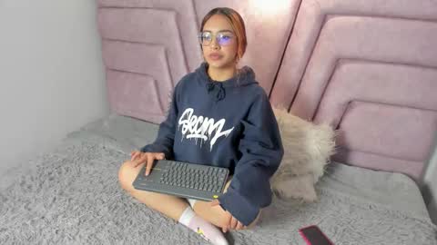 Snapshot of tokyo_royal chatting on February 3, 2026, 12:43 pm tokyo_royal online show from February 3, 2026, 12:43 pm