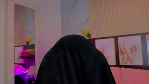 tokyoluu online show from September 19, 2025, 12:56 am