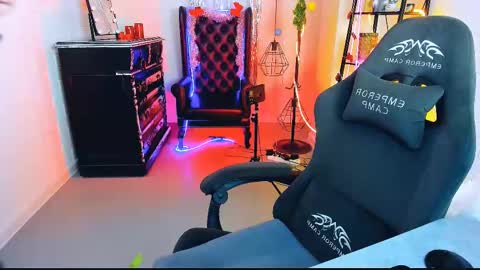 Snapshot of tollimoll chatting on December 27, 2024, 9:17 am Tolli Moll online show from December 27, 2024, 9:17 am