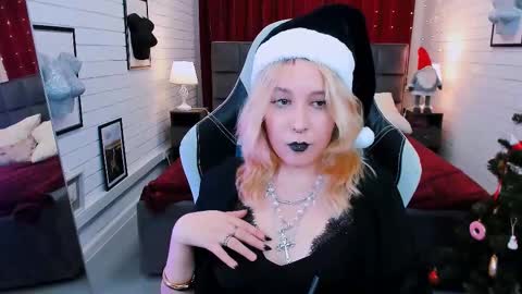 Snapshot of tollimoll chatting on December 30, 2024, 8:21 am Tolli Moll online show from December 30, 2024, 8:21 am