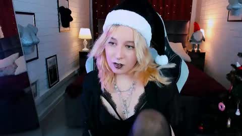 Snapshot of tollimoll chatting on December 30, 2024, 11:26 am Tolli Moll online show from December 30, 2024, 11:26 am