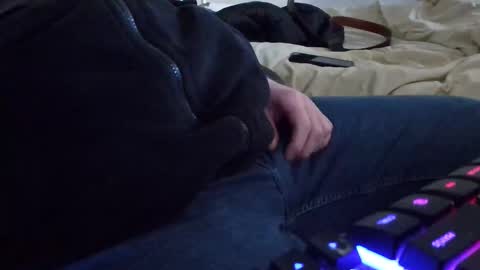 Snapshot of toloneo1 chatting on April 1, 2026, 8:59 am toloneo1 online show from April 1, 2026, 8:59 am