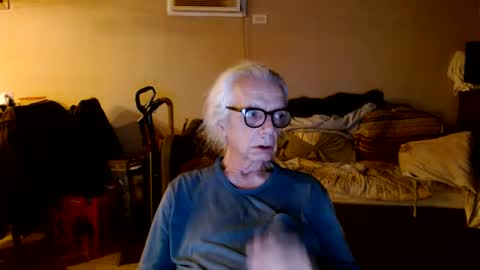 tom112292014 online show from October 1, 2025, 2:28 am