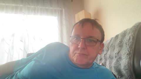 Tom online show from March 3, 2026, 3:29 pm