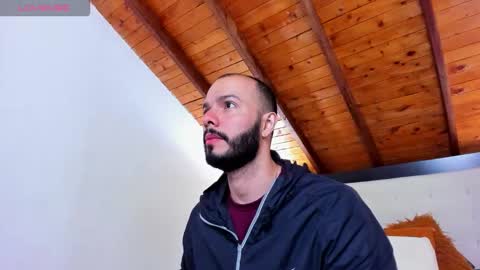   online show from October 13, 2025, 12:05 pm