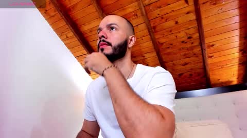   online show from November 30, 2025, 12:42 pm