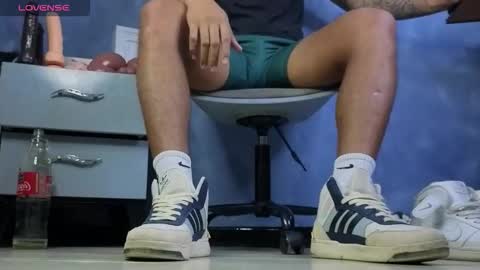 Tom online show from February 1, 2026, 10:19 pm