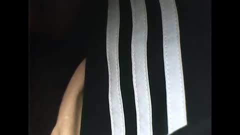 Snapshot of tomas0000 chatting on February 5, 2025, 8:54 am thomi online show from February 5, 2025, 8:54 am