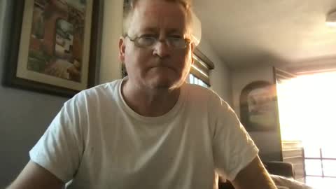 Snapshot of tomascausa chatting on January 3, 2025, 4:59 pm Hola online show from January 3, 2025, 4:59 pm