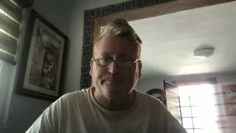 Snapshot of tomascausa chatting on February 13, 2025, 7:10 pm Hola online show from February 13, 2025, 7:10 pm