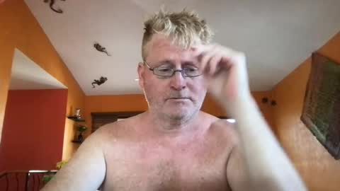 Snapshot of tomascausa chatting on July 21, 2026, 12:13 am Hola online show from July 21, 2026, 12:13 am