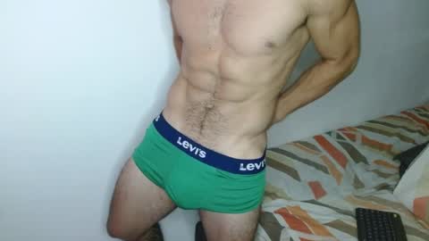 tomaz_18 online show from April 21, 2026, 12:23 am