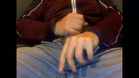 tombi125 online show from January 11, 2025, 7:16 pm