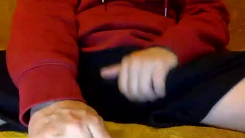 tombi125 online show from November 14, 2025, 6:39 pm