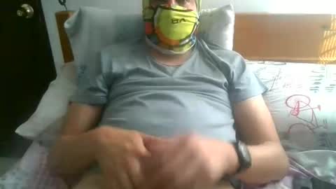 Snapshot of tomfoxxx chatting on September 27, 2025, 9:09 pm tom online show from September 27, 2025, 9:09 pm