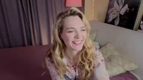 Snapshot of tomikavilandre chatting on June 20, 2026, 7:05 pm Lana online show from June 20, 2026, 7:05 pm