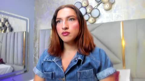 Snapshot of tomlondon_ chatting on June 6, 2026, 12:21 pm online show from June 6, 2026, 12:21 pm
