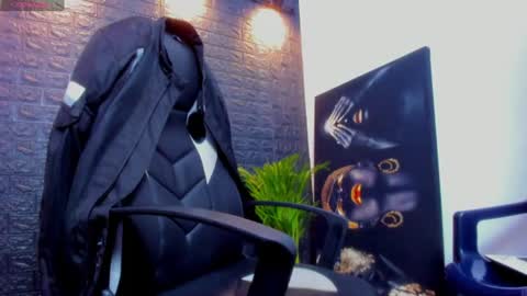 Snapshot of tommike388 chatting on June 19, 2026, 12:31 pm Tom Mike online show from June 19, 2026, 12:31 pm