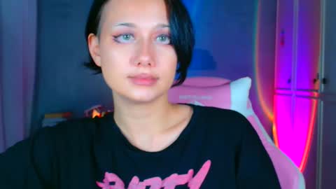 Snapshot of tommioo7 chatting on February 5, 2026, 8:02 pm Galadriel online show from February 5, 2026, 8:02 pm