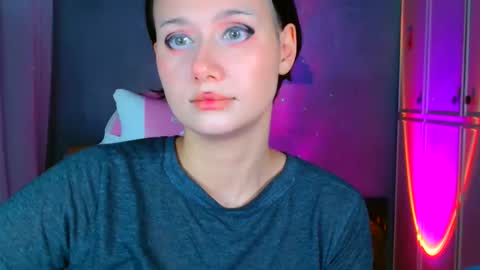 Snapshot of tommioo7 chatting on February 8, 2026, 7:17 pm Galadriel online show from February 8, 2026, 7:17 pm